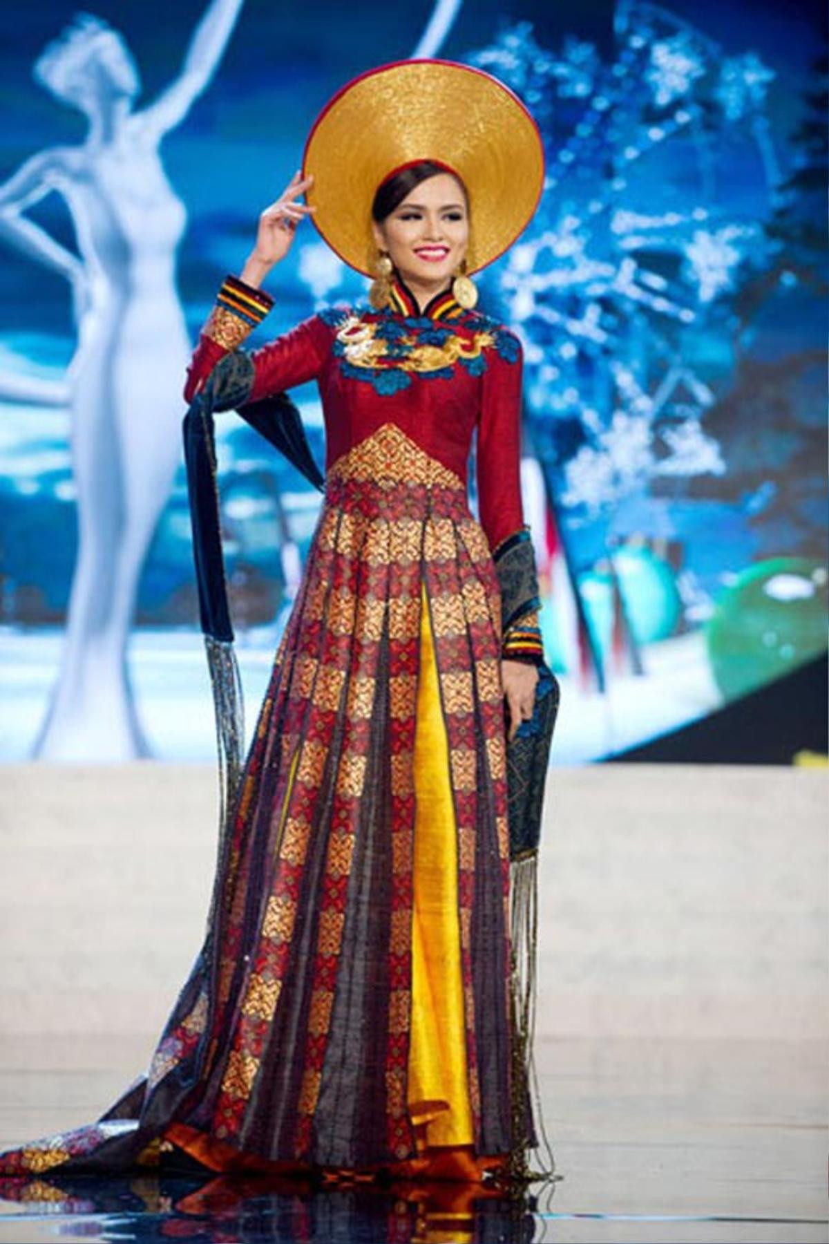 Khả Trang - Thúy Vân - Tường San - Hoài Sa quyền lực với National Costume Nữ thần phương Đông Ảnh 17